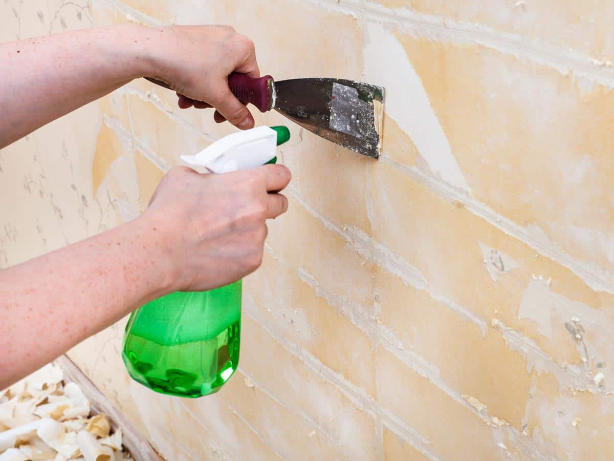 Jak usunąć farbę olejną-ze ściany