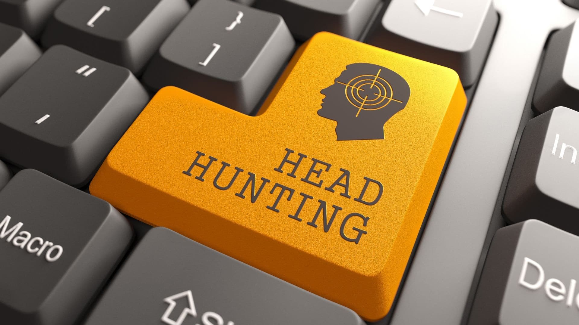 Czym jest headhunting?